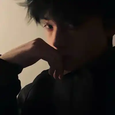 闻皎月